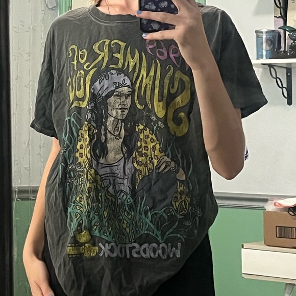 SOLD!! Woodstock OverSized T-Shirt! - Picture 1 of 4